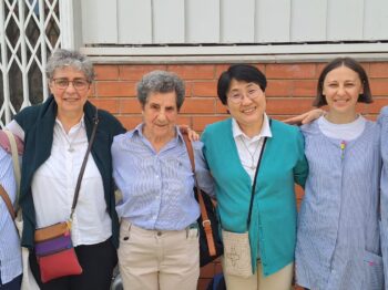 Sr. Anna Quinterio and Sr. Helena Kang are visiting the Spanish Province